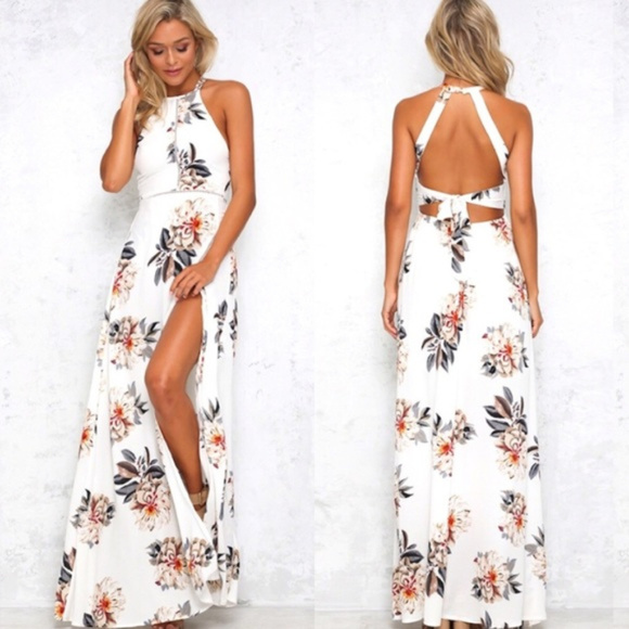 Dresses & Skirts - ⭐️SOLD⭐️Boho Floral halter maxi dress SIZE L